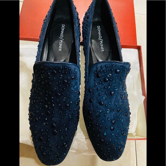 Donald J Pliner moccasin size 9.5m suede w studs - Picture 1 of 4